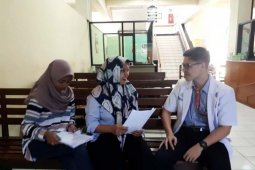 Mahasiswa Unesa ciptakan aplikasi "Check-Ap"