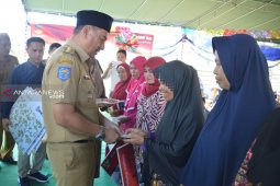 Pemkab Bone Bolango salurkan bantuan pangan nontunai