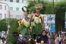 Karnaval holtikutura Tebing Agri Market
