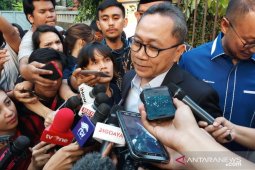 Zulkifli Hasan tinggalkan kediaman Prabowo temui ulama