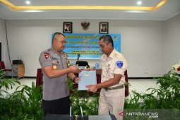 Polres- PT. JRP  tandatangan asuransi kecelakaan diri