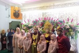 Bupati Banyuasin nikahi dokter puskesmas bermahar 335 gram emas