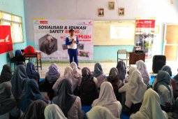 Sinsen edukasi safety riding di SMKN 5 Kota Jambi