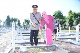 Kapolda harapkan anggota teladani pahlawan