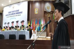 22 tahun jadi pedel, Memet jaga kelantangan suara dan kekuatan kaki