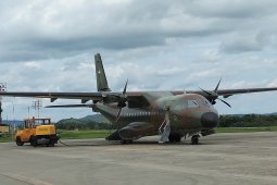 TNI akan kembali lakukan pencarian helikopter hilang Minggu