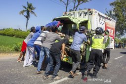 Kecelakaan beruntun di Pantura