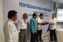 BPJS Ketenagakerjaan Pematangsiantar beri penghargaan perusahaan kategori ASQ terbaik
