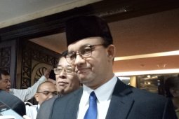 Gubernur Anies rencanakan PNS Pemprov DKI gunakan baju Persija