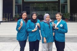 Mahasiswa Unimed olah kulit rambutan jadi toner wajah