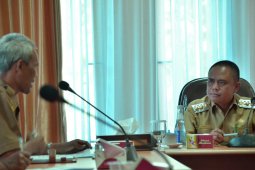 Wabup H.Effendi Ahmad membuka rapat kerja Kepala Desa se Kayong Utara