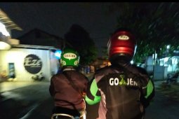 Listrik padam berjam-jam, para pengemudi ojek online merugi