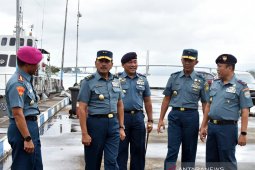 Aslog Kasal tinjau fasilitas Lantamal IX