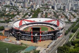 River Plate buka stadionnya  untuk lindungi tuna wisma