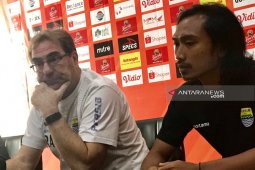 Persib targetkan tiga poin lawan Persebaya di Surabaya