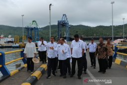 Presiden Jokowi sebut tol Manado-Bitung pacu pertumbuhan pariwisata dan industri