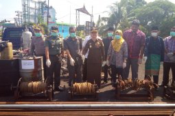 Kejari Batanghari musnahkan barang bukti penambangan liar