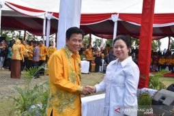 Bupati Bangka Tengah terima penghargaan Manggala Karya Kencana