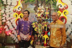 Bupati HST promosikan produk unggulan di pameran Harganas, simak apa saja