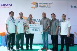ANTAM bantu khitan 50 anak di Tayan