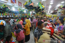 Pusat Oleh Oleh Ramai Di Kunjungi