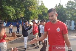 Andritany kembali berlatih meski belum pulih