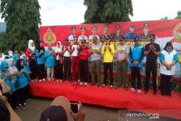 Meriahkan HUT Bhayangkara, ribuan peserta ikuti gerak jalan di Palas