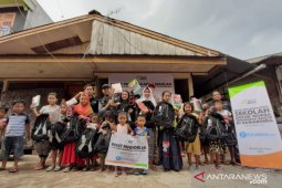 Perlengkapan Sekolah untuk Anak Terdampak Banjir Samarinda
