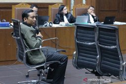 Staf khusus Menag bermain di dua kaki