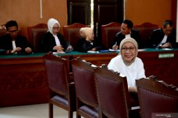 Ratna tolak  disebut buat onar