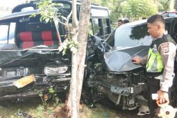 10 orang dilarikan ke RS akibat tabrakan beruntun