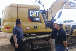 Trakindo luncurkan hydraulic excavator kelas 30 ton
