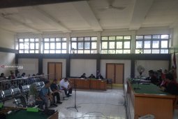 Komisioner KPU Palembang divonis enam bulan penjara