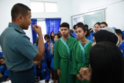 Mahasiswa Fakultas Kedokteran Unpatti belajar terapi hiperbarik dan uitimate