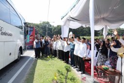 400 calhaj dapat pesan khusus dari Plt Bupati Asahan