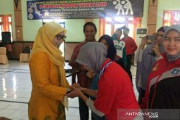 Melati Erzaldi kalungkan medali juara cabor senam bugar