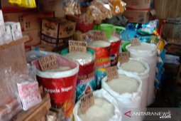 Harga beras antarpulau di pasar Ambon bertahan