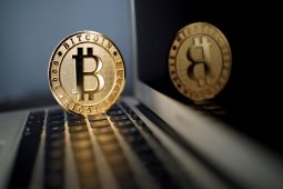 Harga aset kripto bitcoin tembus level tertinggi Rp150 juta