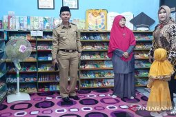 Bupati Bangka, Mulkan  tinjau sekolah peserta lomba UKS (Video)