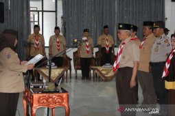 Acil Odah lantik Chairansyah Ketua Mabicab Pramuka HST
