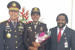 Anak perempuan pegunungan Papua dilantik jadi perwira