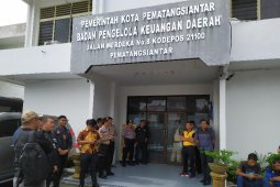 Polda Sumut kembali geledah Kantor Badan Pengelolaan Keuangan Pematangsiantar