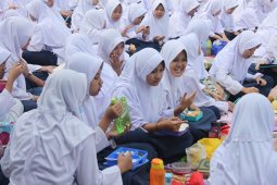 Markisa Segar di SMPN 5 Bogor