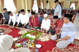 'Haholongan' Sibolga-Tapteng tepung tawari calon haji Sibolga
