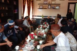 Ketua DPRD Babel minta warga Berok kompak tolak TI ilegal