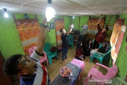 Mahasiswa UNG bantu tingkatkan produktivitas perajin karawo