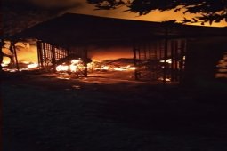 Kebakaran landa penyimpanan mebel di Langkat