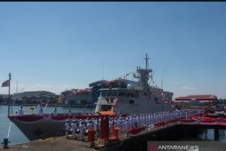Menhan terima kapal perang RI KCR 60 buatan PT PAL