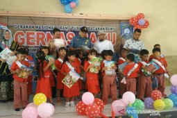Pemkab Bangka Tengah dorong orang tua membiasakan membaca depan anak