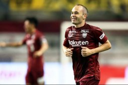Iniesta sebut aneh rasanya melawan Barcelona